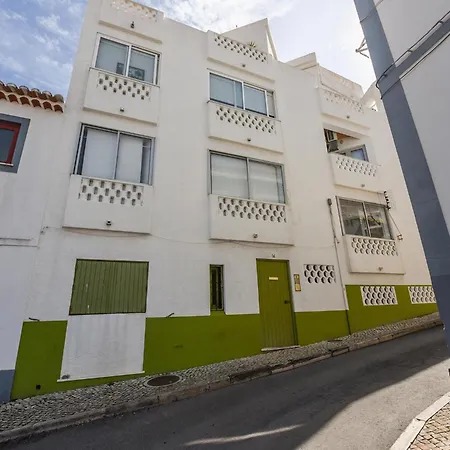 Apt. Largo Do Postigo Lägenhet